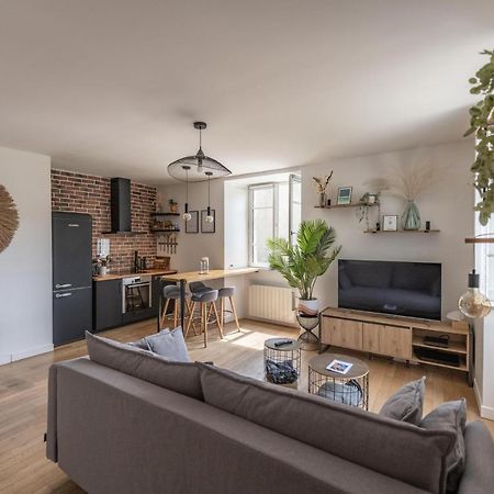 Appartement T2 - Vue Imprenable Sur La Cathedrale Quimper Exterior photo